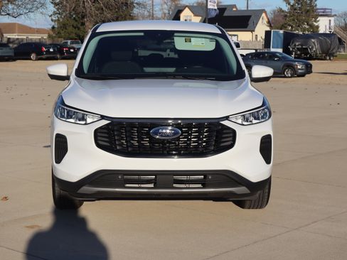 Used 2023 Ford Escape Active w/ Tech Pack #2 image 2