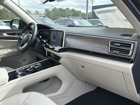 New 2026 Volkswagen Atlas SEL AWD/4WD image 22
