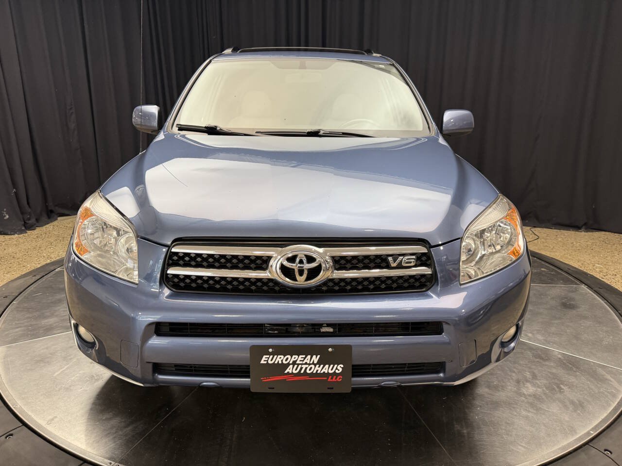 Used 2008 Toyota RAV4 Limited AWD/4WD image 16