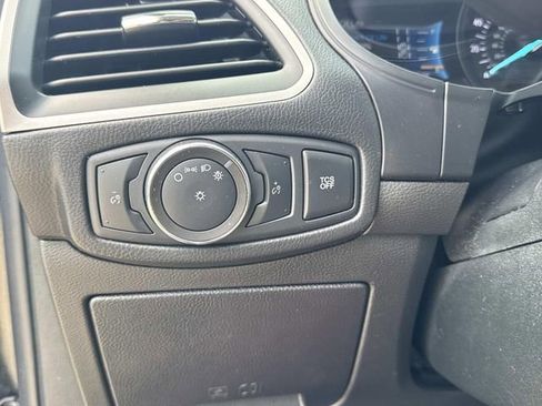 Used 2022 Ford Edge SEL AWD/4WD image 32