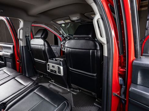 Used 2021 Ford F250 Lariat image 32