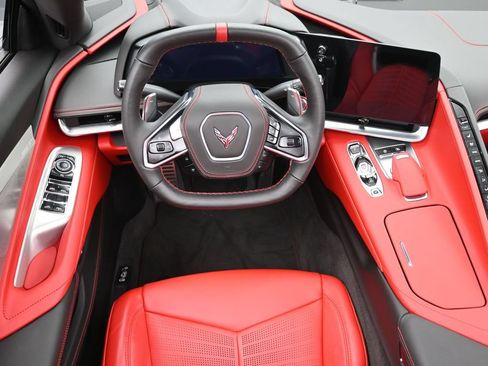Used 2023 Chevrolet Corvette Stingray Premium Conv w/ Z51 Performance Package RWD image 22