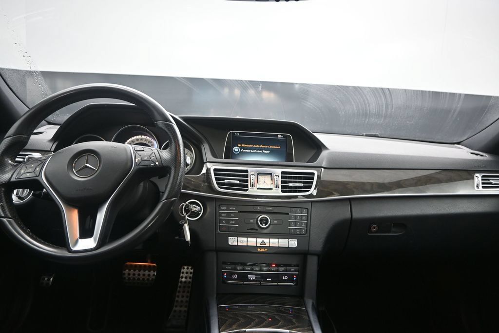 Used 2016 Mercedes-Benz E 350 4MATIC Sedan image 19