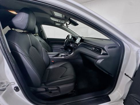 Used 2021 Toyota Camry SE image 29