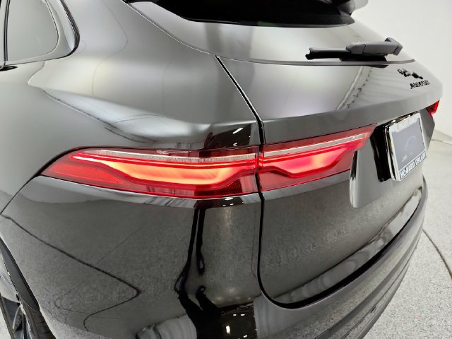 New 2026 Jaguar F-PACE R-Dynamic S AWD/4WD image 31