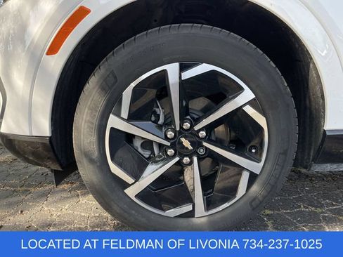 Certified 2024 Chevrolet Equinox EV LT FWD image 31