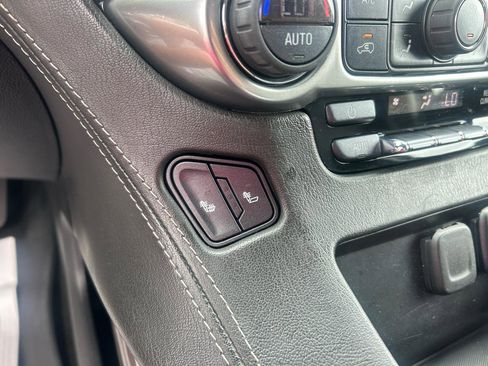 Used 2020 Chevrolet Tahoe LT AWD/4WD image 23
