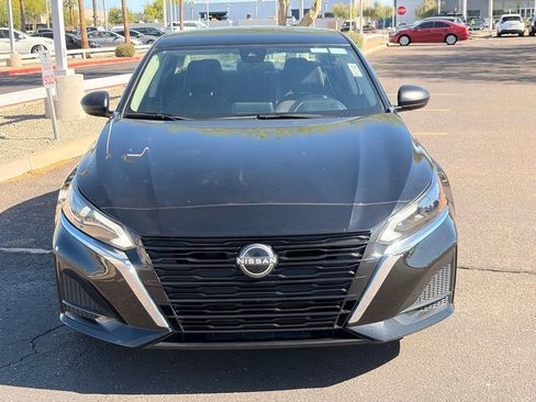 Certified 2025 Nissan Altima 2.5 SV FWD image 9