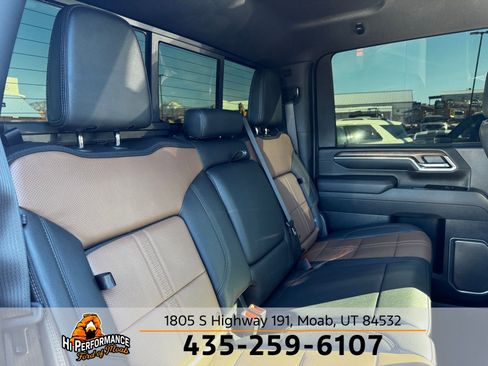 Used 2025 Chevrolet Silverado 3500 High Country w/ Technology Package image 37