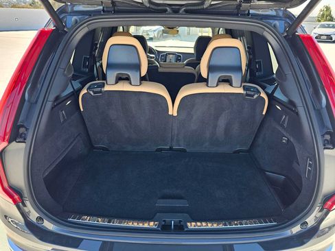 Used 2023 Volvo XC90 B6 Ultimate AWD/4WD image 16