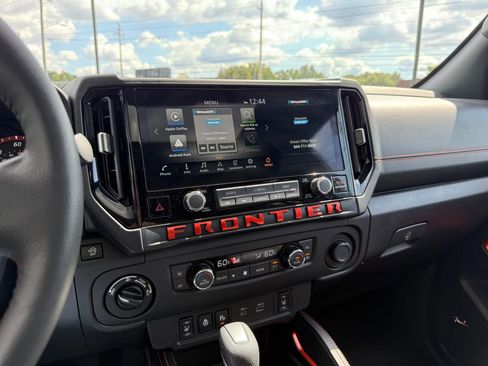 Certified 2025 Nissan Frontier PRO-4X w/ Pro Premium Package image 15