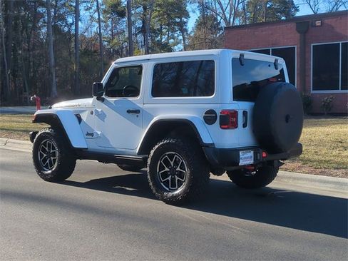 Used 2024 Jeep Wrangler Rubicon image 11