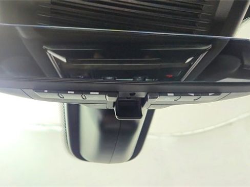 Used 2025 Land Rover Range Rover Sport Dynamic SE image 54