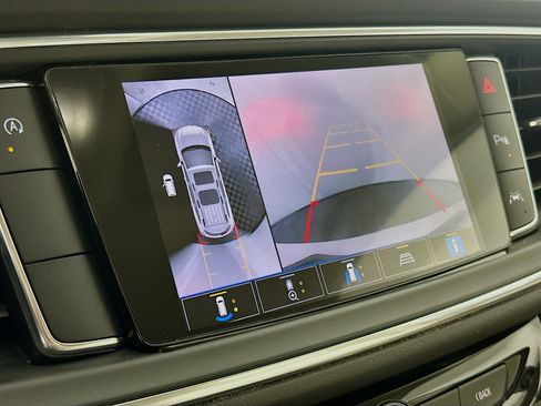 Used 2024 Buick Enclave Essence w/ Technology Package image 22