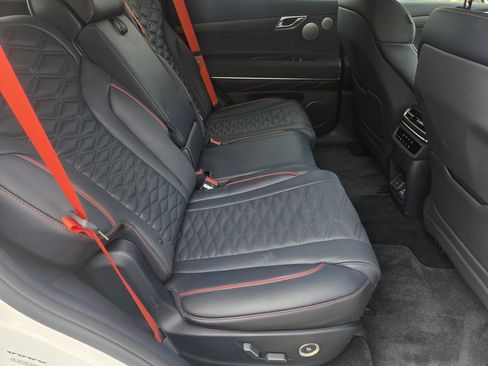 Used 2025 Genesis GV80 3.5T image 30