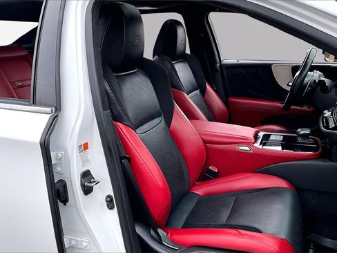 Used 2023 Lexus LS 500 F Sport w/ Cold Weather Package (CK) image 7