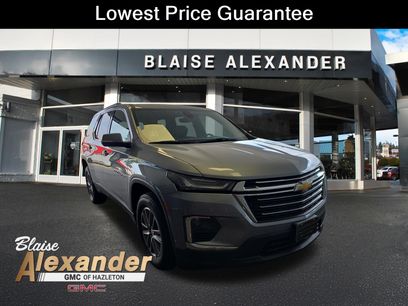 Used 2023 Chevrolet Traverse LT