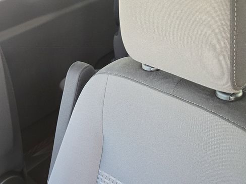 Used 2025 Ford Transit 350 XLT image 15