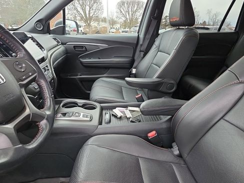 Certified 2022 Honda Passport TrailSport image 20