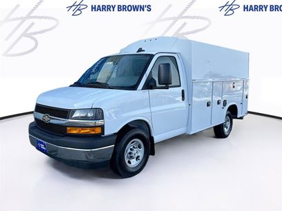 New 2025 Chevrolet Express 3500 w/ Power Convenience Package