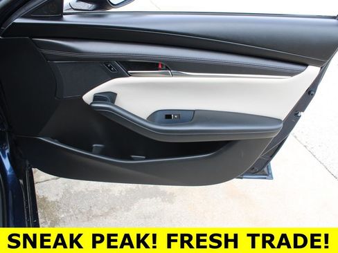 Used 2019 MAZDA MAZDA3 AWD Hatchback image 24