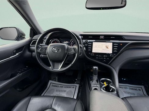 Used 2020 Toyota Camry XLE w/ Carpet Mat Package image 22
