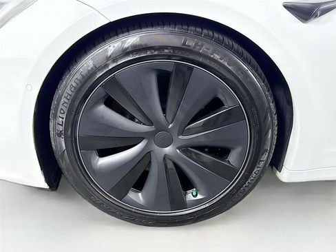 Used 2022 Tesla Model S image 42