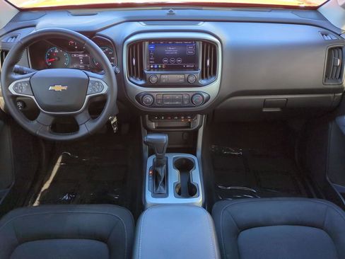 Used 2021 Chevrolet Colorado LT w/ Safety Package image 14