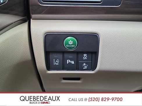 Used 2017 Honda Accord Touring image 23