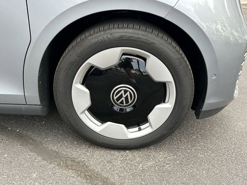 New 2025 Volkswagen ID. Buzz Pro S Plus image 6