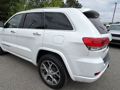 Used 2020 Jeep Grand Cherokee Overland w/ Trailer Tow Group IV RWD image 10