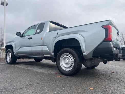Used 2024 Toyota Tacoma SR w/ Towing Package RWD image 18