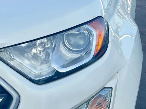 Used 2018 Ford EcoSport SE w/ SE Convenience Package image 25