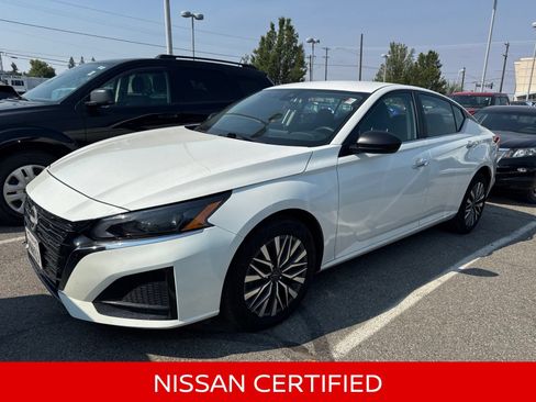 Certified 2025 Nissan Altima 2.5 SV AWD/4WD image 1