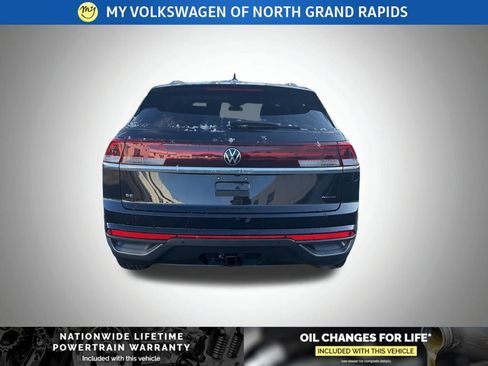 New 2026 Volkswagen Atlas Cross Sport SE image 4