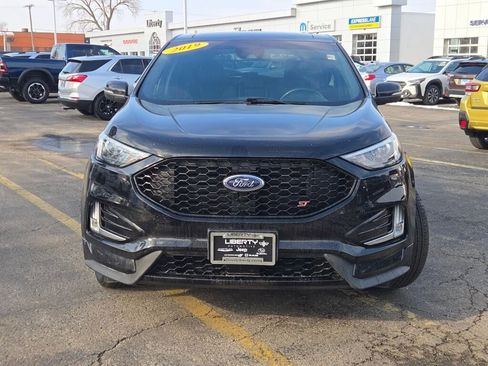 Used 2019 Ford Edge ST w/ Convenience Package image 4