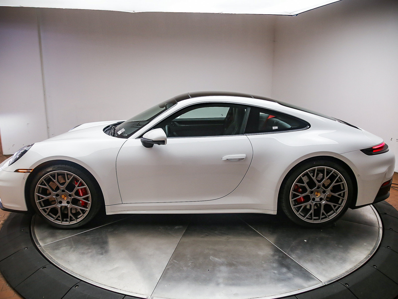 Certified 2026 Porsche 911 Carrera S RWD image 2