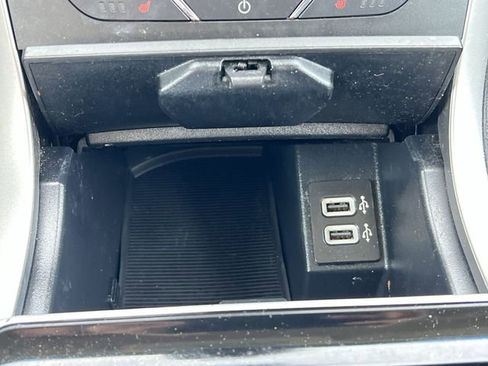 Used 2019 Ford Edge SEL w/ Equipment Group 201A FWD image 10