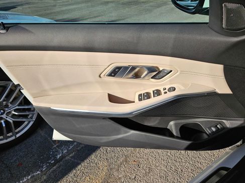 Used 2022 BMW 330i xDrive Sedan w/ Premium Package 2 image 7