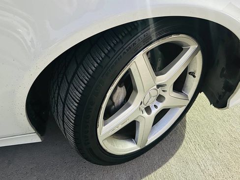 Used 2009 Mercedes-Benz E 350 E 350 4dr Sedan image 30