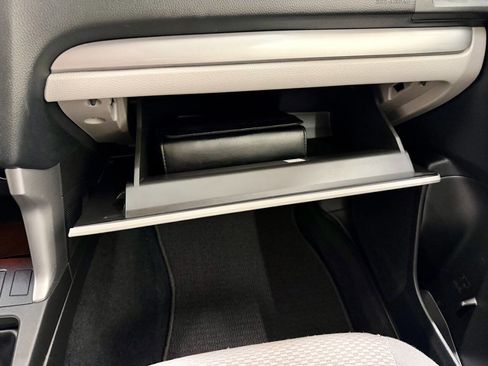 Used 2014 Subaru Forester 2.5i image 23