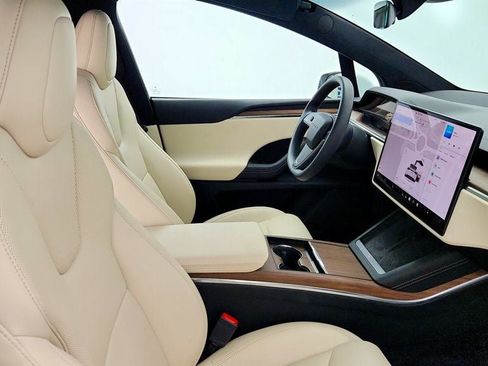 Used 2023 Tesla Model X AWD/4WD image 30