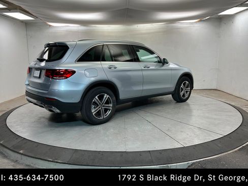 Certified 2022 Mercedes-Benz GLC 300 4MATIC w/ Premium Package Lite image 5