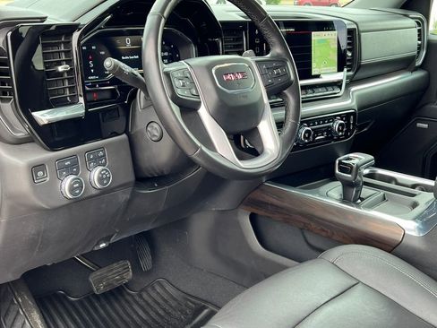 Used 2023 GMC Sierra 1500 SLT w/ SLT Convenience Package AWD/4WD image 28