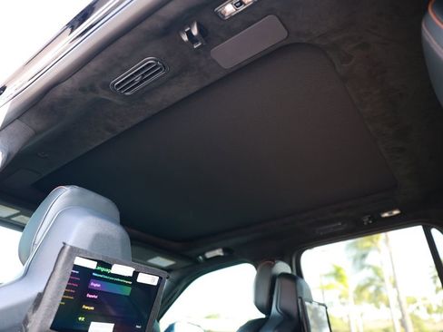Used 2025 Lincoln Navigator Black Label AWD/4WD image 38