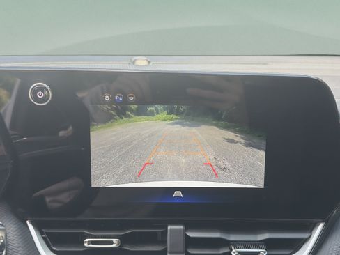 Used 2025 Chevrolet Equinox LT AWD/4WD image 16