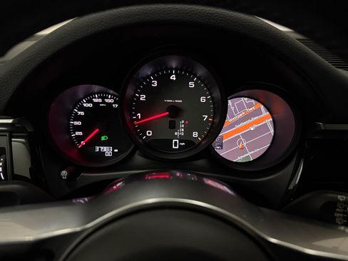 Used 2020 Porsche Macan S image 34