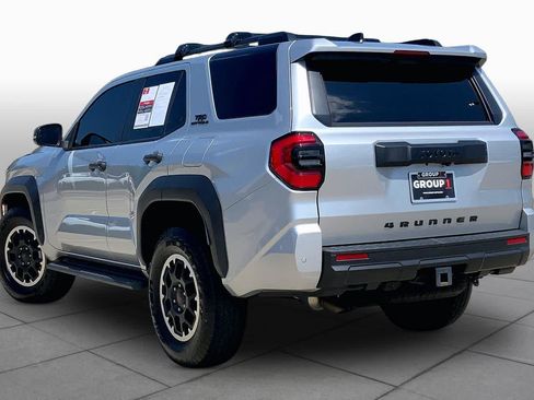 Used 2025 Toyota 4Runner TRD Off-Road Premium AWD/4WD image 12