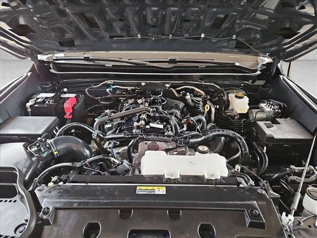 Used 2025 Toyota Tacoma SR AWD/4WD image 22