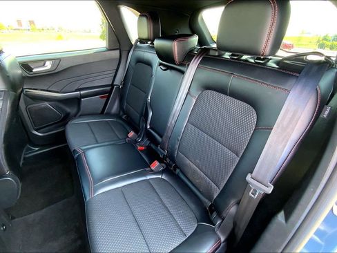Used 2025 Ford Escape ST-Line w/ Tech Pack #1 AWD/4WD image 23